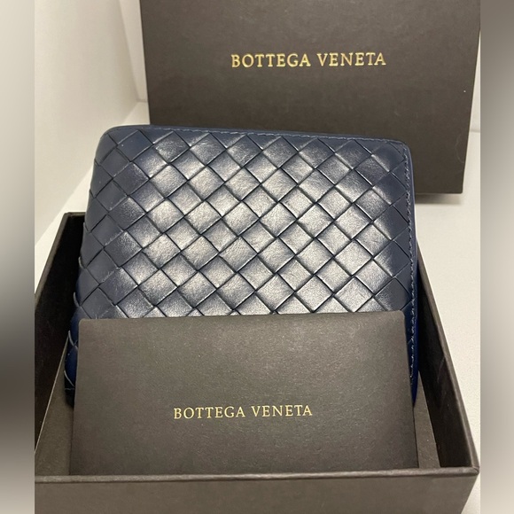 Bottega Venetta bifold wallet - Picture 9 of 14